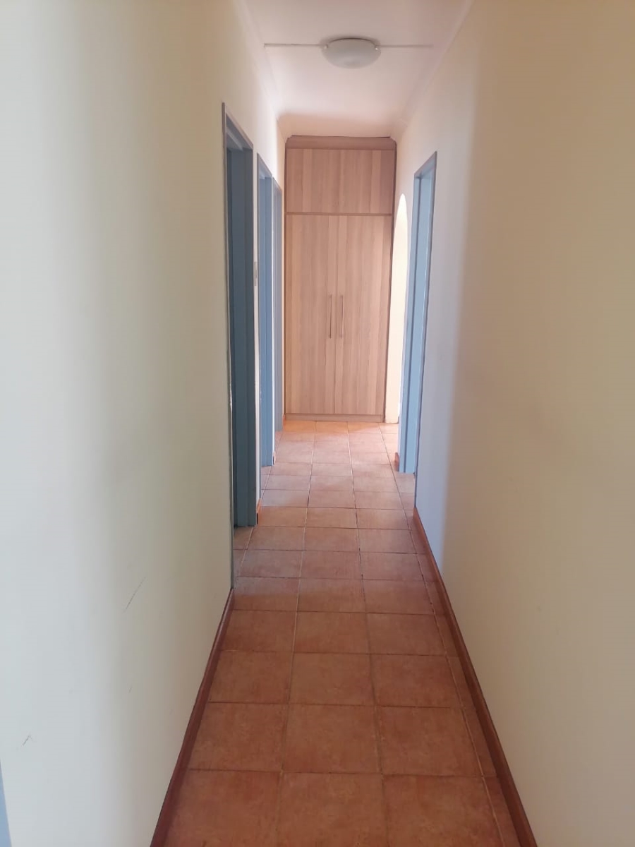 To Let 3 Bedroom Property for Rent in Madeira Park Eastern Cape